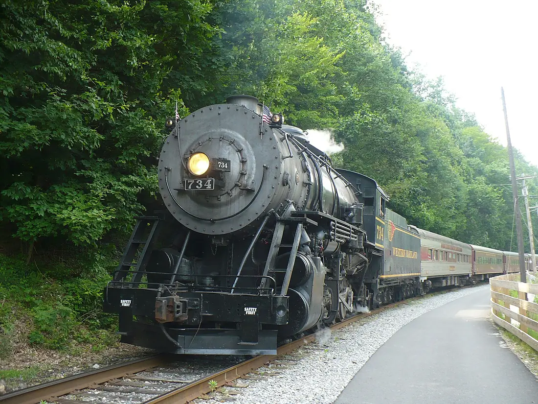 WMSR 734 at the Narrows