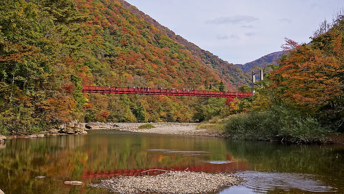 Dakigaeri Gorge and Kamino-iwahashi 20201101