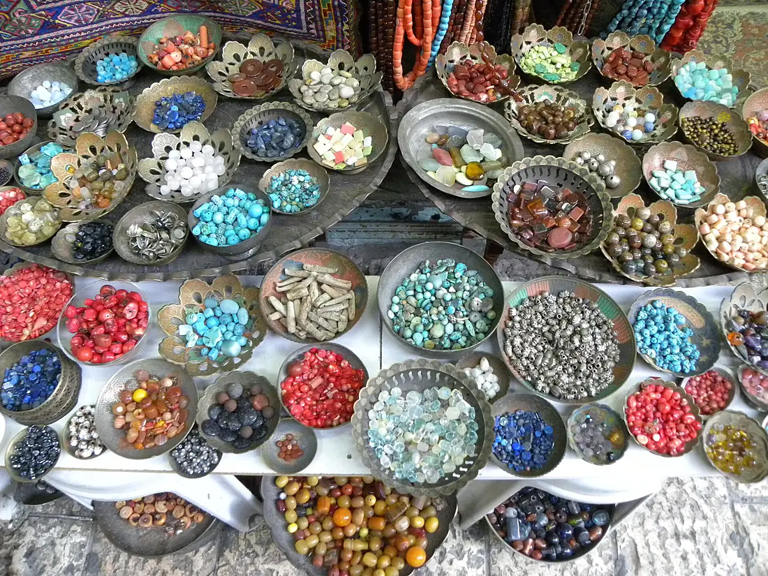Beads in the Suq of Old Jerusalem (3671861980)