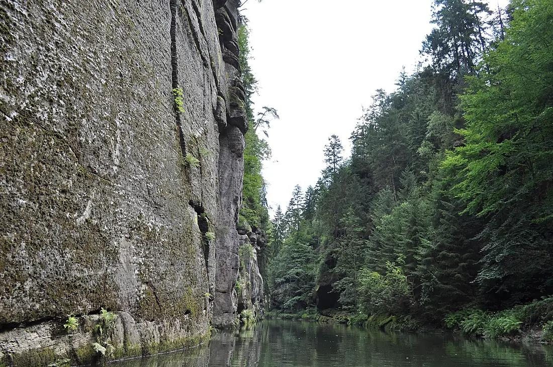 Canyon of Kamenice River (Kamenice Gorge, Edmundsklamm) 02