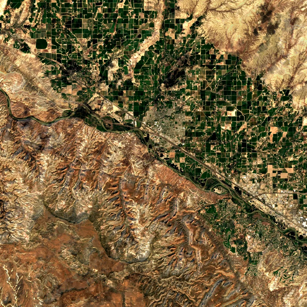 Fruita Canyon seen from above (Sentinel-2)
