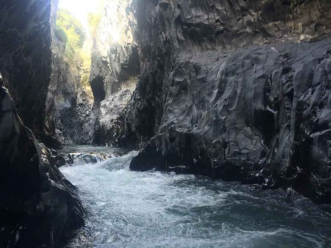 Alcantara canyon 2