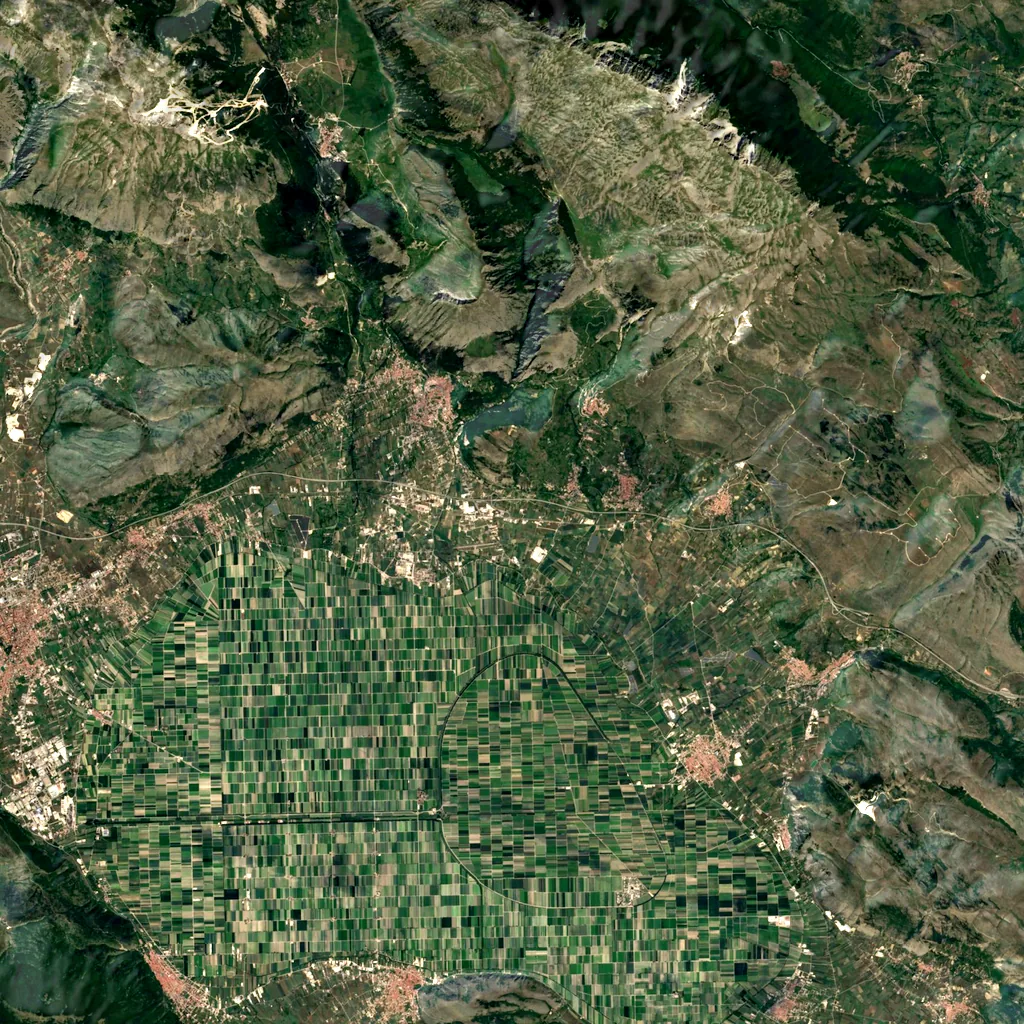 Gole di Celano seen from above (Sentinel-2)