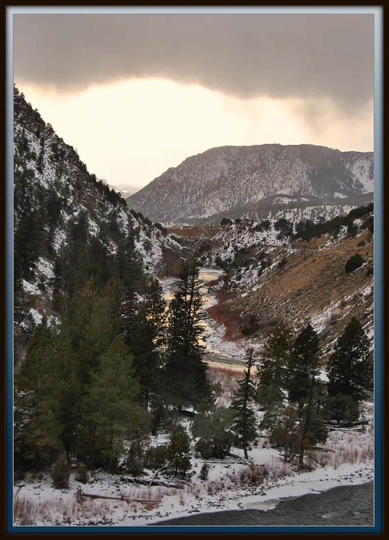 Gore Canyon From The California Zephyr - panoramio