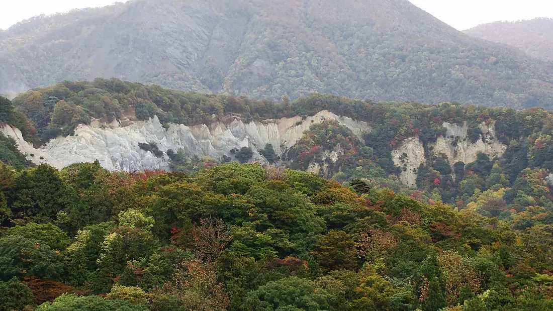Nihon canyon fukauramachi lake12