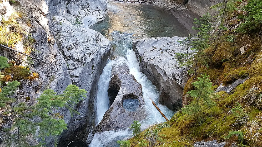 By ovedc - Maligne Canyon - 10