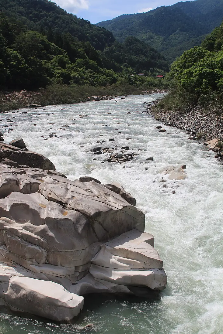 Kiso River from Nezame no Toko