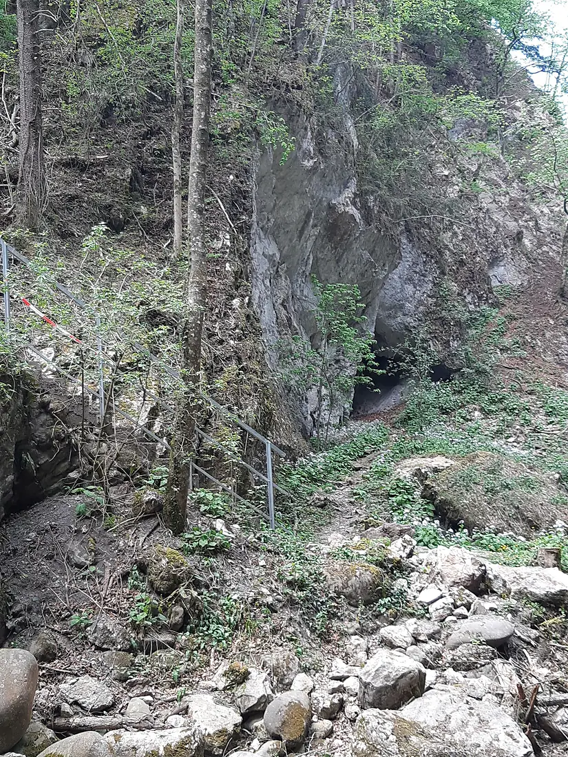 Goetzis-Oerflaschlucht-cave-02ESD
