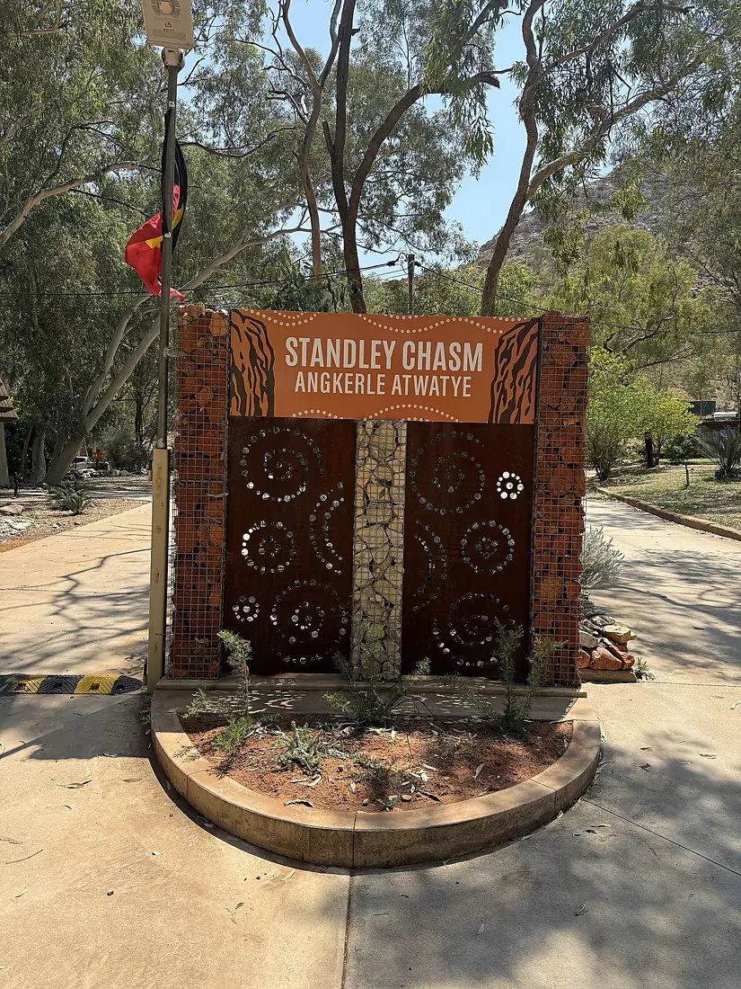 Standley Chasm, October 2025 07