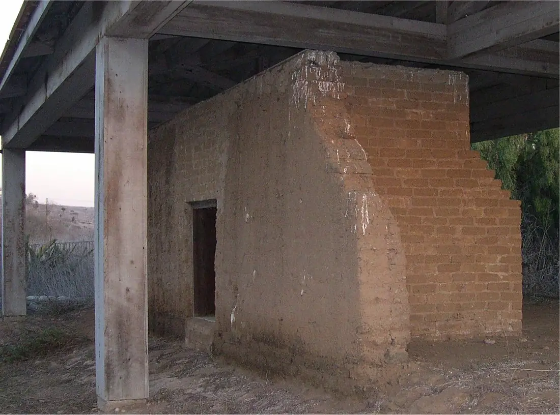 Ruiz-Alvarado adobe
